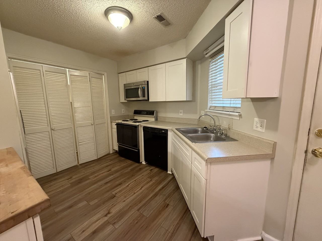 2936B Mulberry Ln #1 - Photo 3 of 15