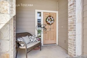 featured image of 27102 Villa Toscana
