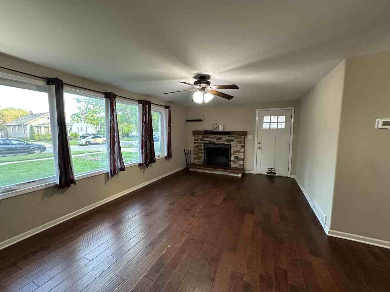 409 S Commonwealth Ave #NA - Photo 4 of 18