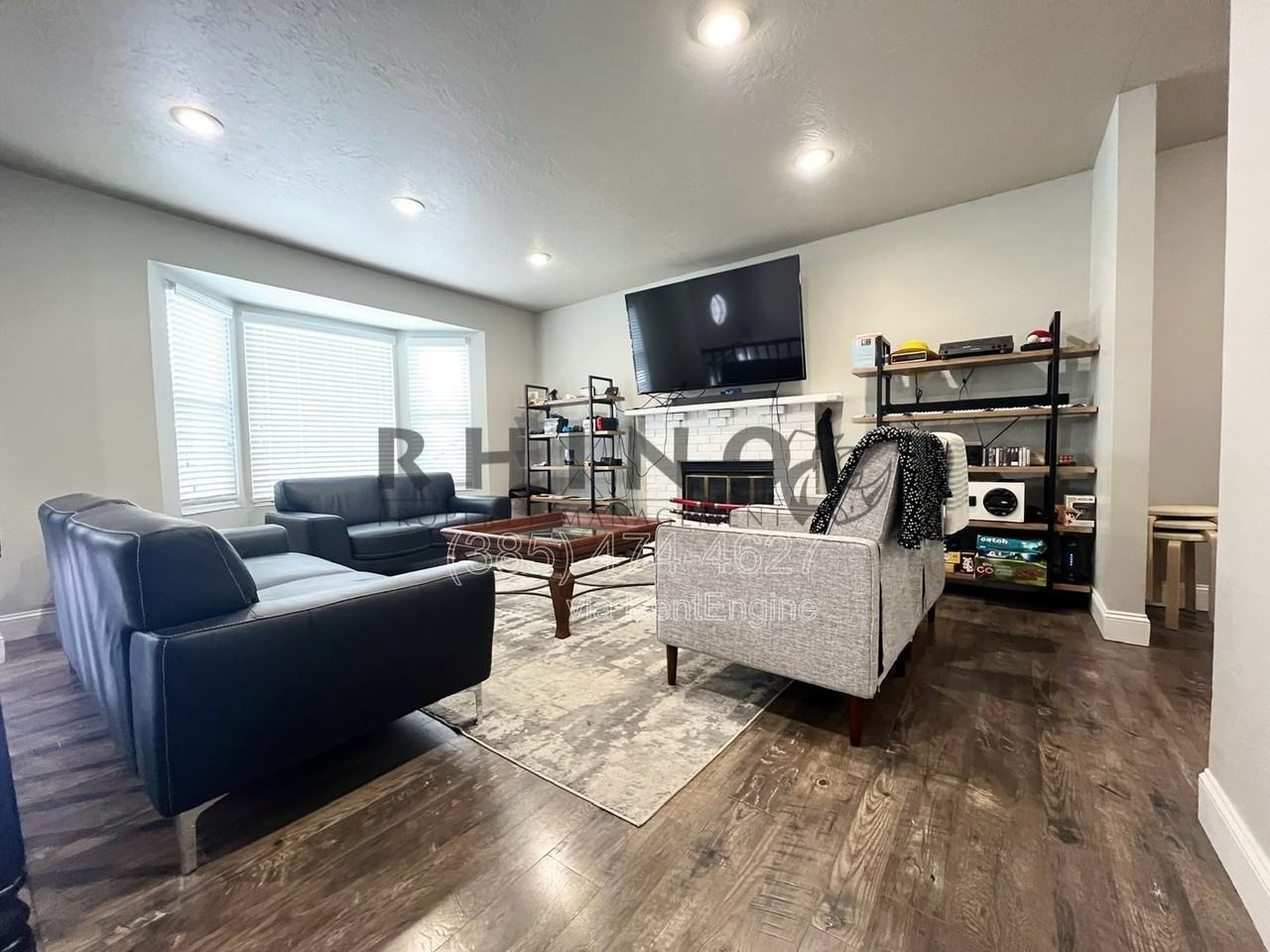 5658 Village Way - Photo 4 of 9