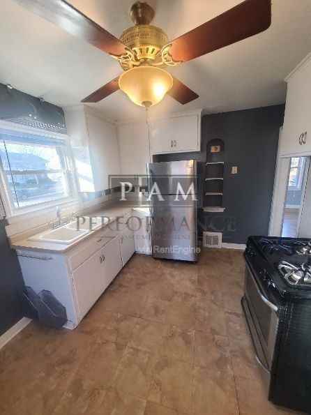3156 N 75th St - Photo 5 of 22