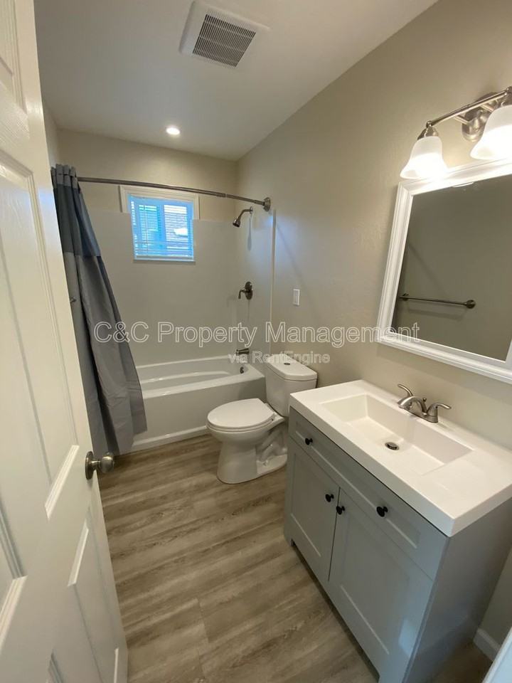 1343 Mingo Ave #B - Photo 2 of 6