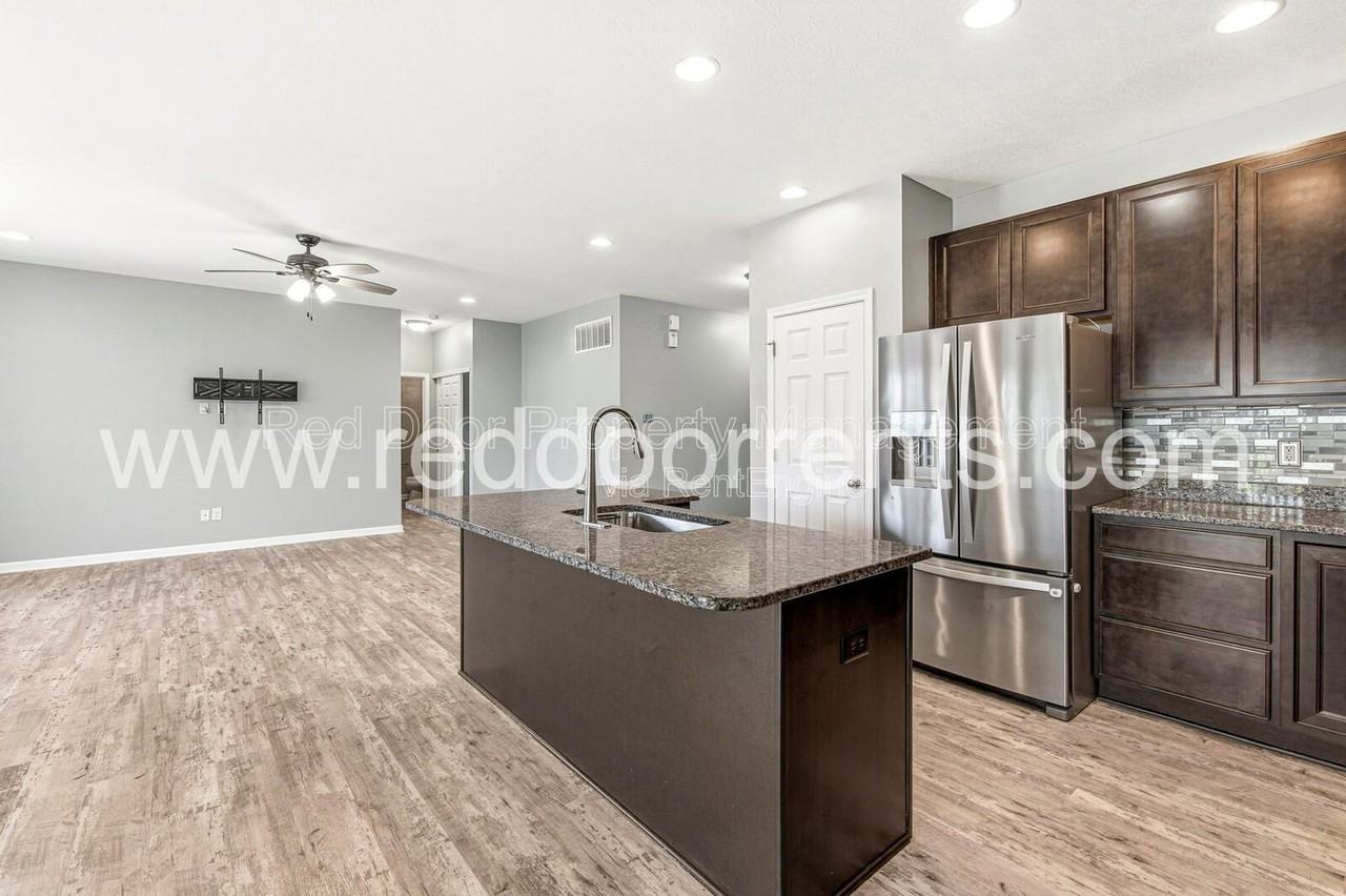 4308 Blue Note Dr - Photo 5 of 50