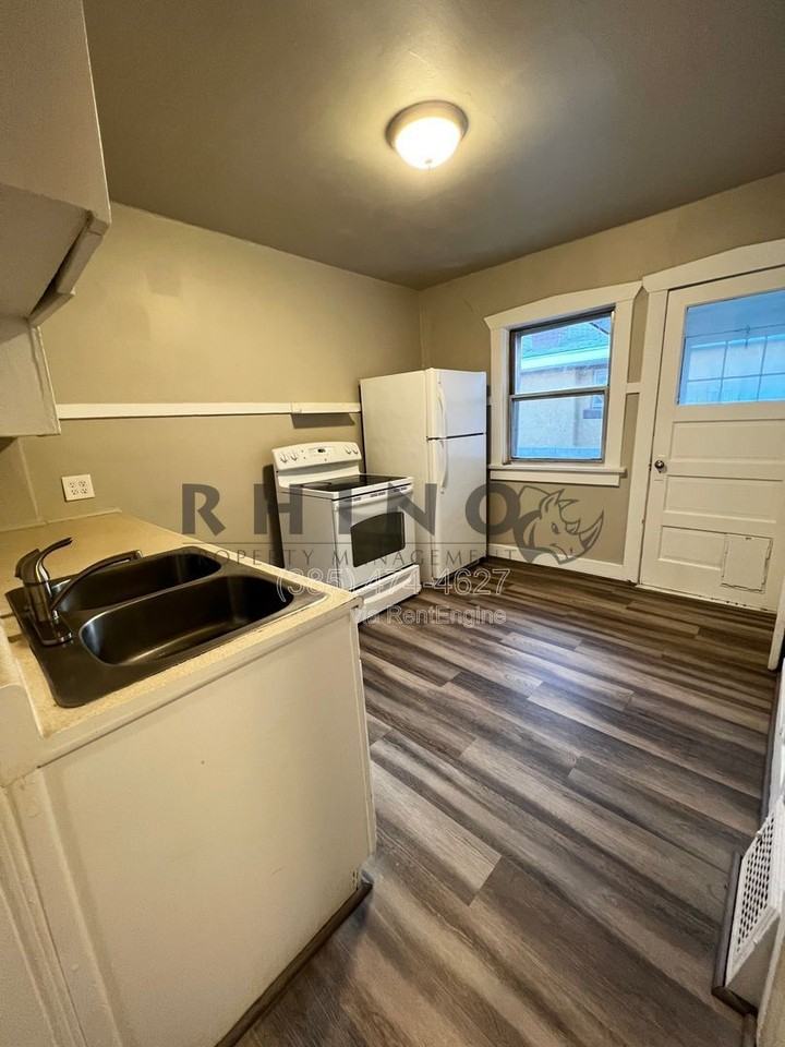 183 E Kelsey Ave - Photo 2 of 8