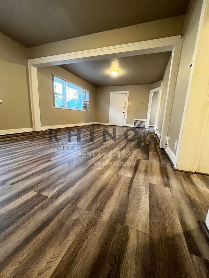 183 E Kelsey Ave - Photo 4 of 8