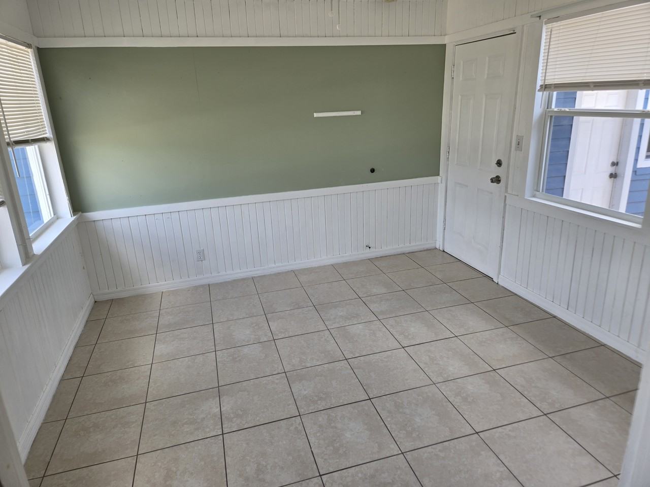 530 Freeport Ave N #1 - Photo 7 of 11