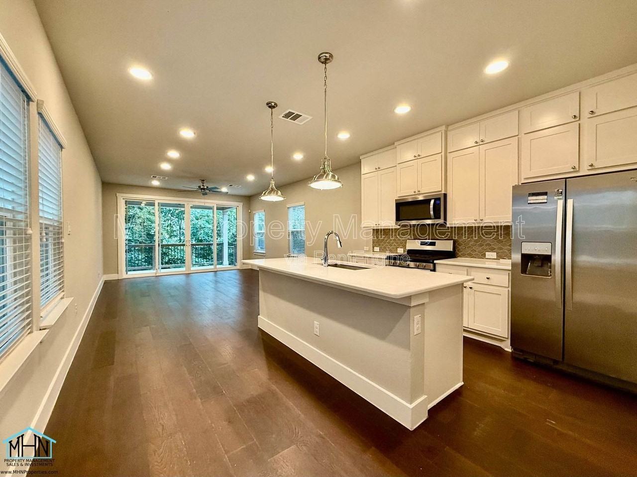 447 Natalen Ave - Photo 6 of 20