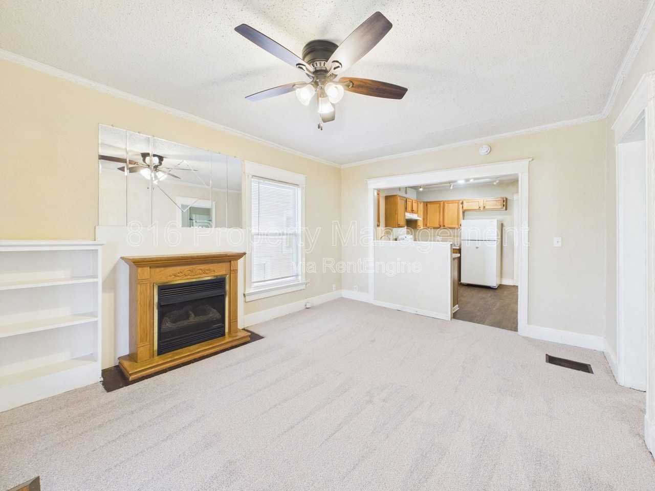 2424 Norton Ave #B - Photo 2 of 27