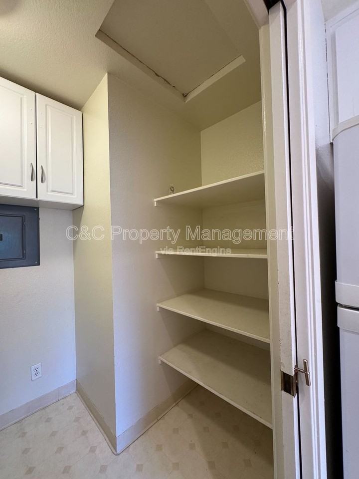 192 W Agua Caliente Rd - Photo 5 of 18