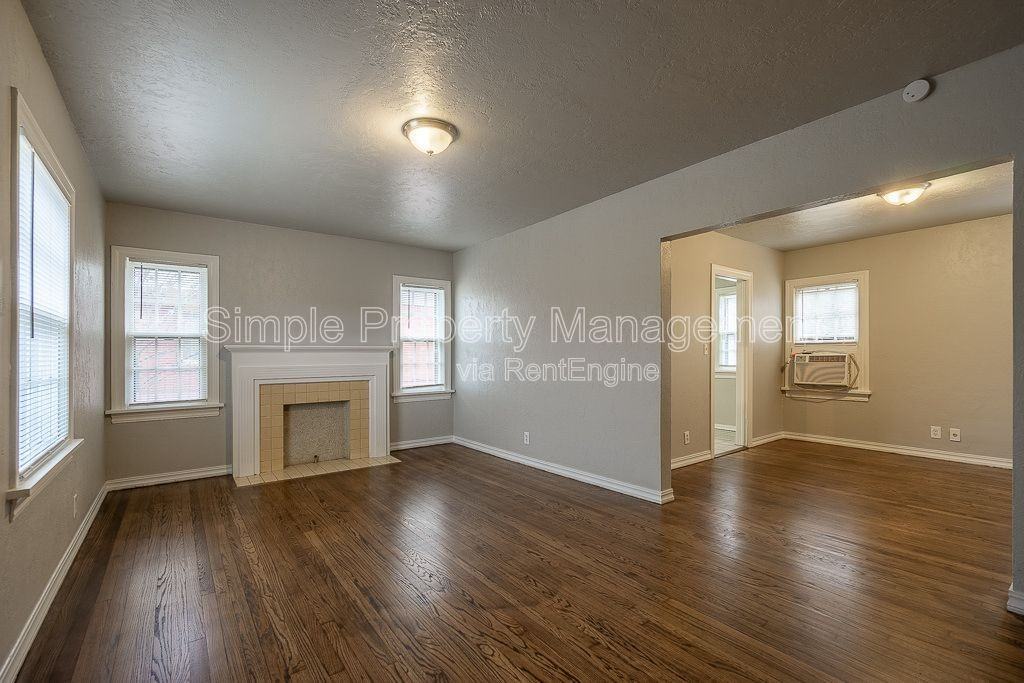 3109 Nw 23rd St - Photo 3 of 16