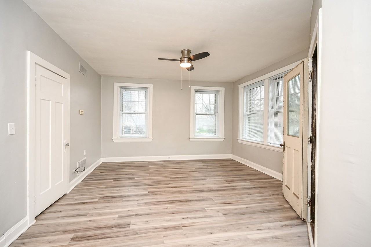 2562 Woodburn Ave #16 - Photo 4 of 12