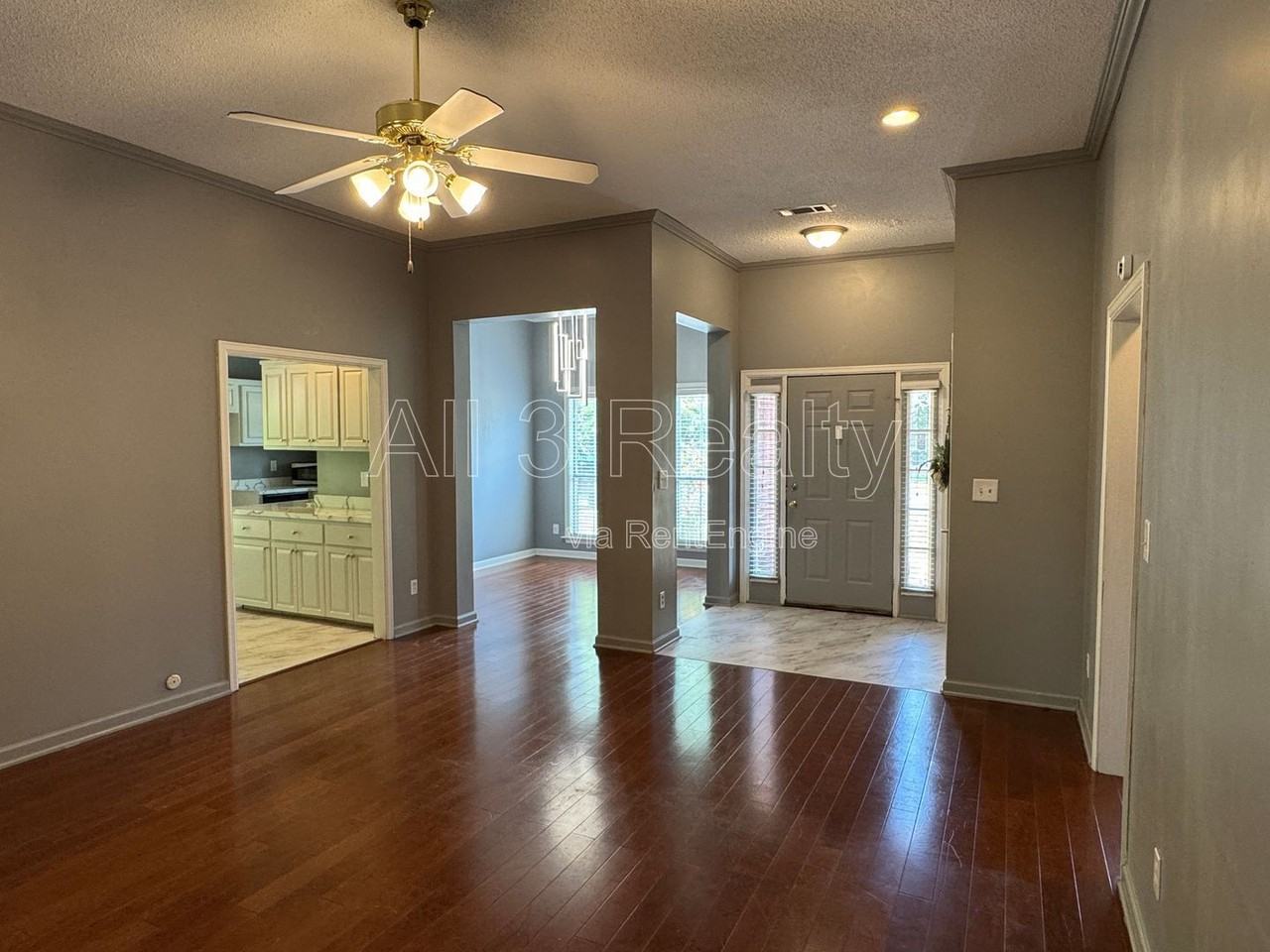 6272 Deerwood Dr - Photo 7 of 38
