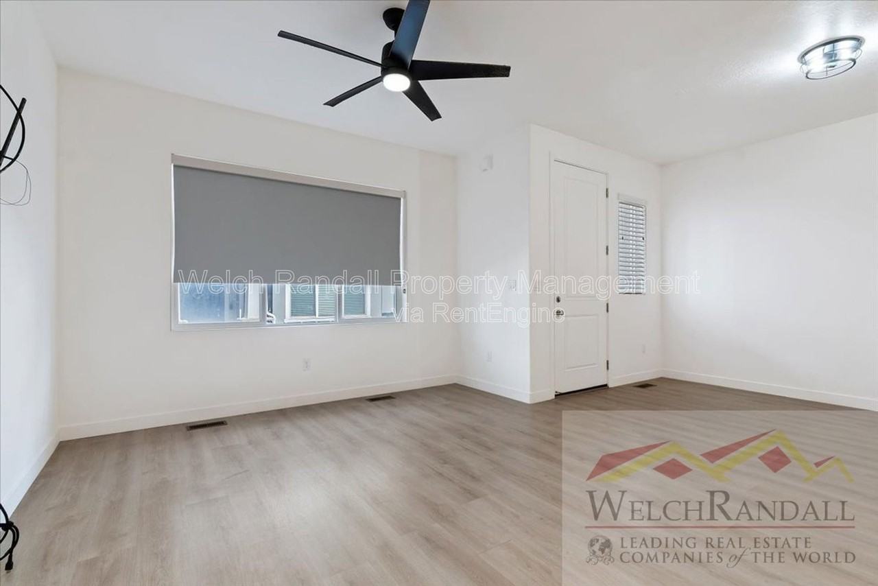 15271 S Reins Way - Photo 6 of 31