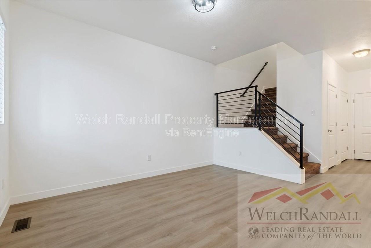 15271 S Reins Way - Photo 7 of 31