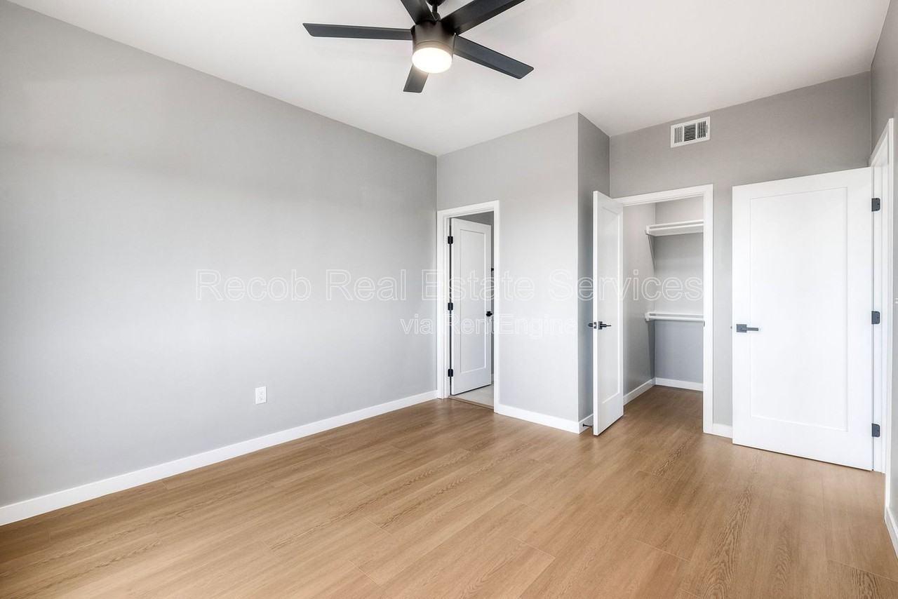 2394 W Jewett St #2392 - Photo 7 of 19