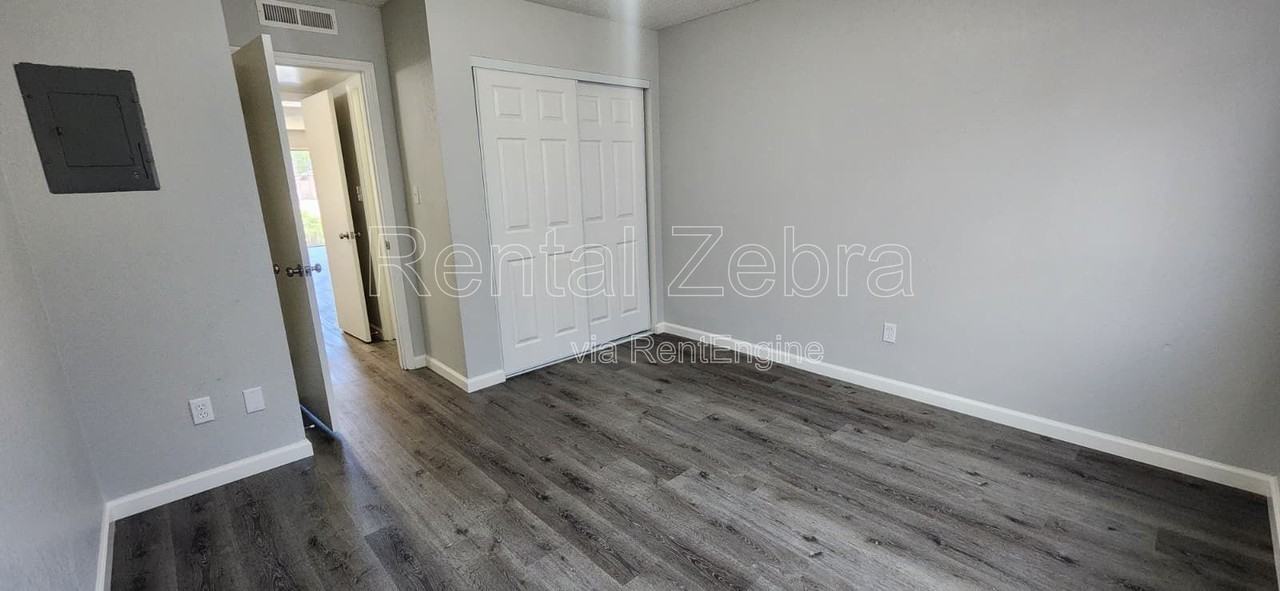 1181 Kelso St - Photo 6 of 14