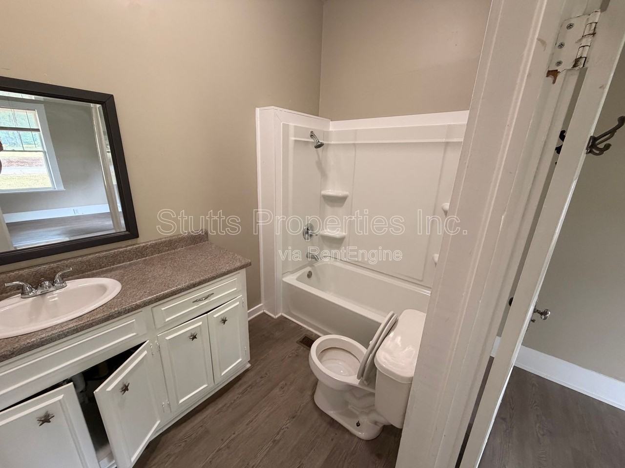 403 W Almon Ave - Photo 5 of 8