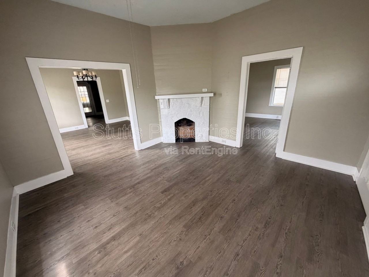403 W Almon Ave - Photo 6 of 8
