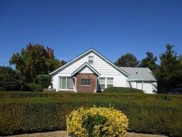 featured image of 1925 Nw Grant Ave