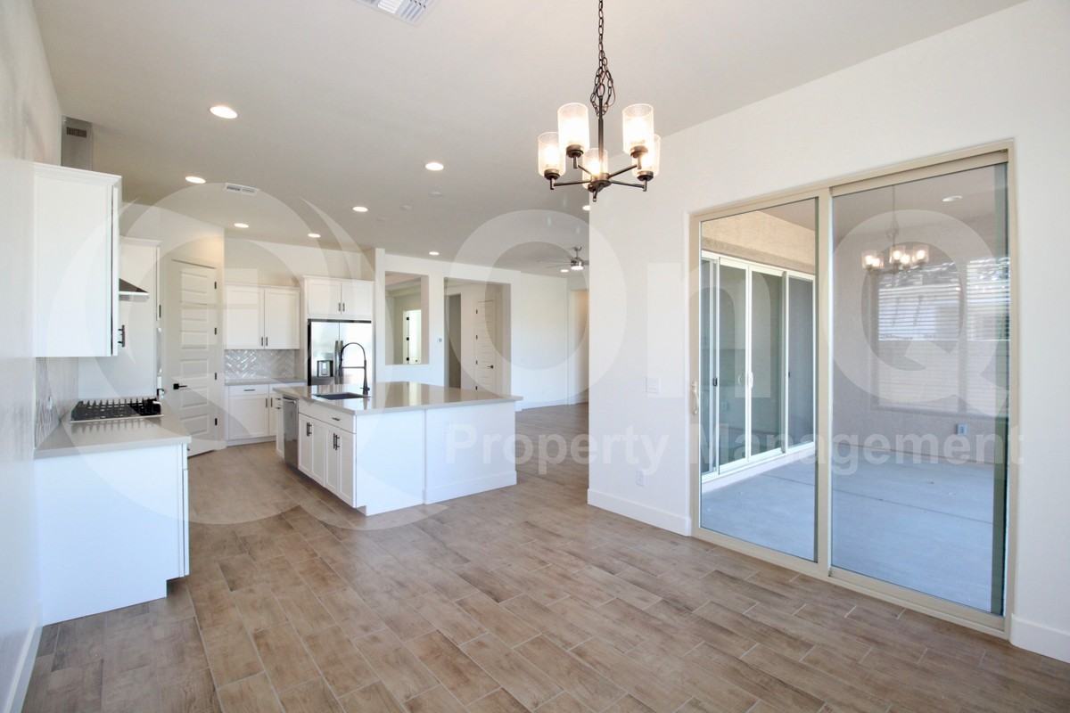 22654 E Lawndale Pl - Photo 7 of 28
