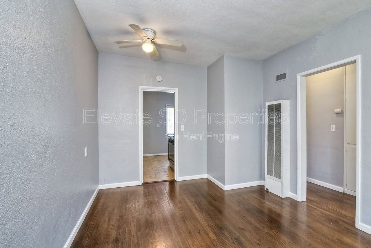 3557 College Ave - Photo 5 of 25