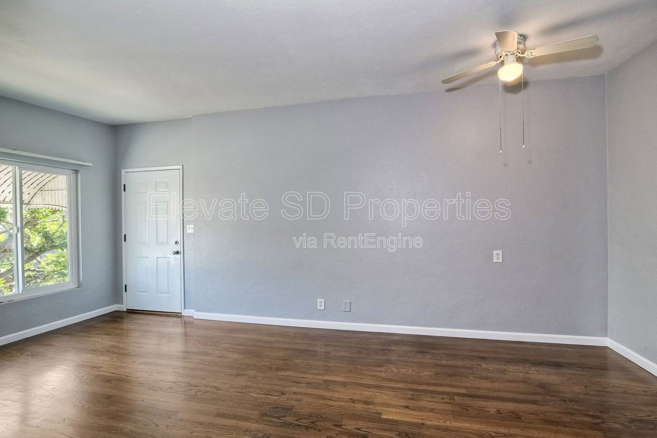 3557 College Ave - Photo 7 of 25