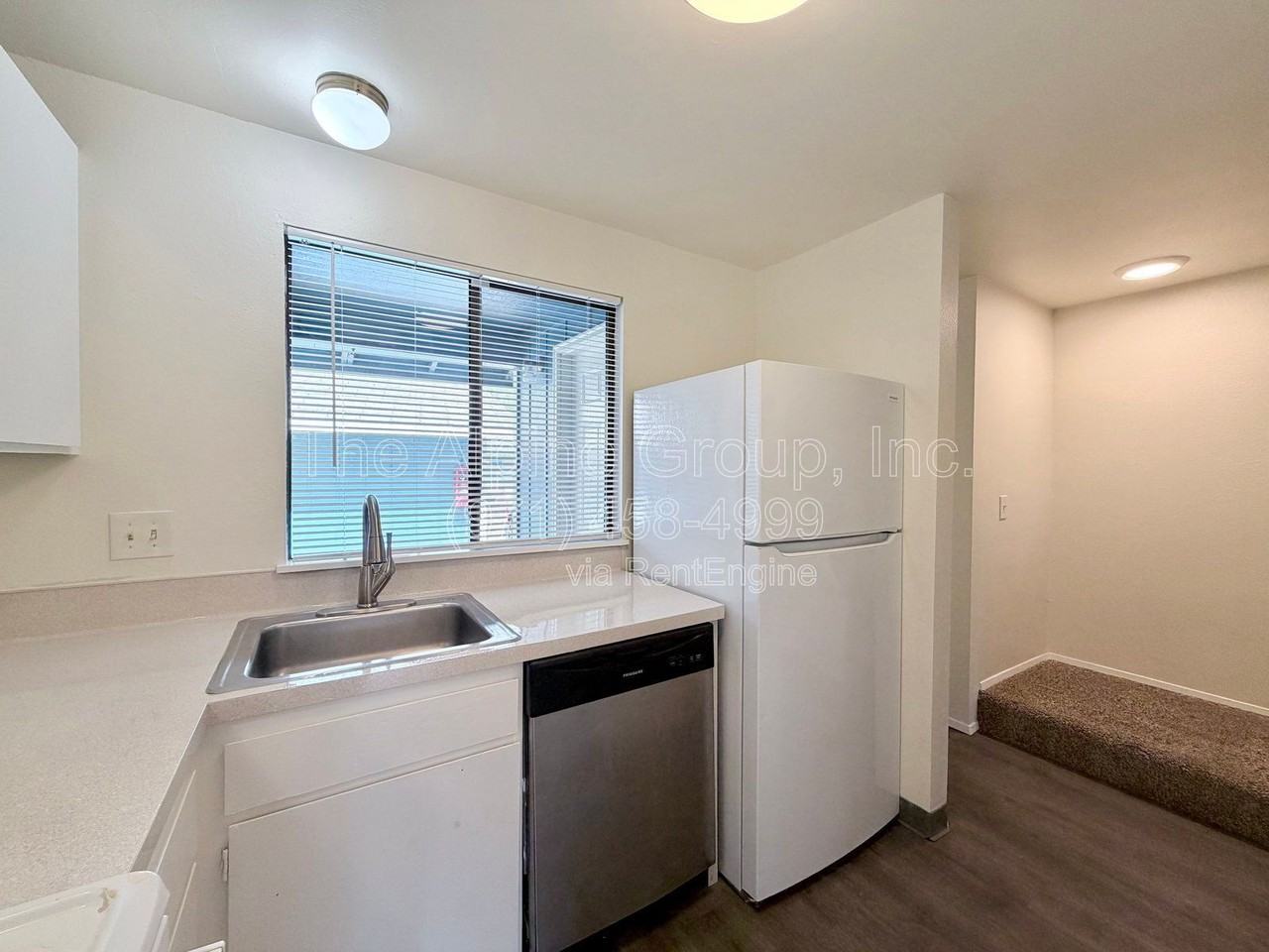 3800 Nw Chemult Pl #D - Photo 4 of 22