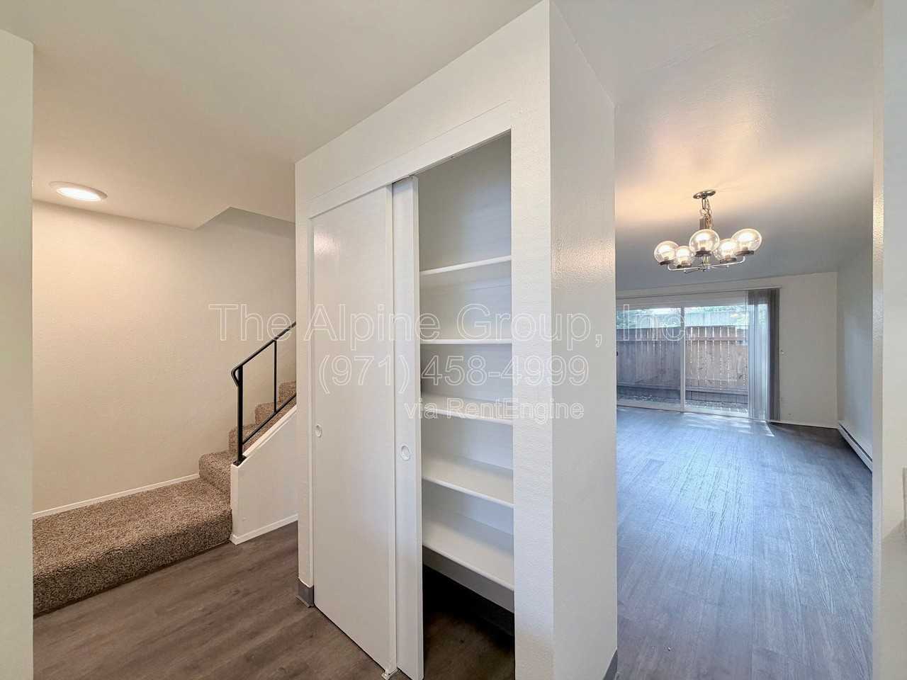 3800 Nw Chemult Pl #D - Photo 6 of 22