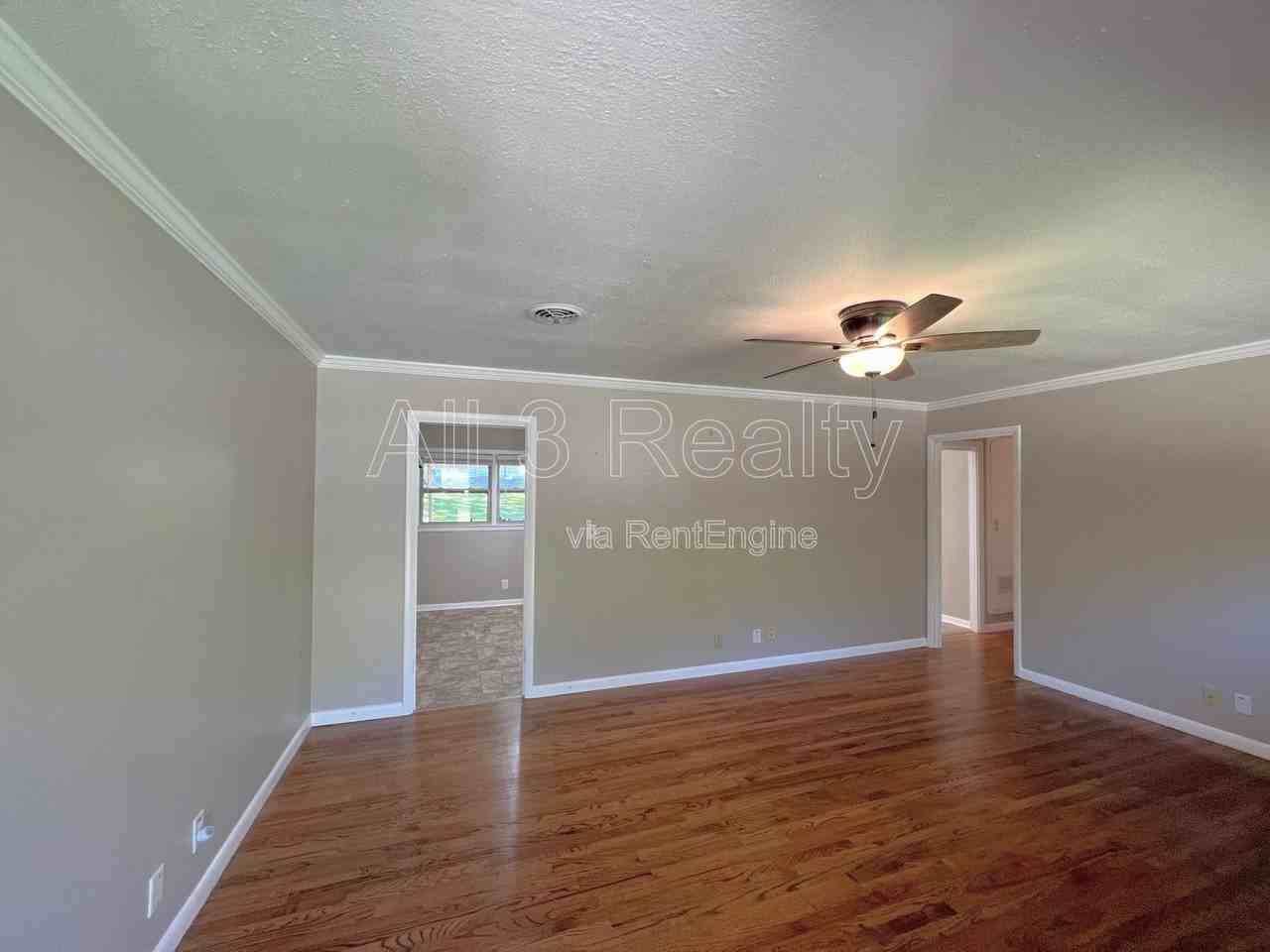 750 S Marquette Dr - Photo 4 of 21