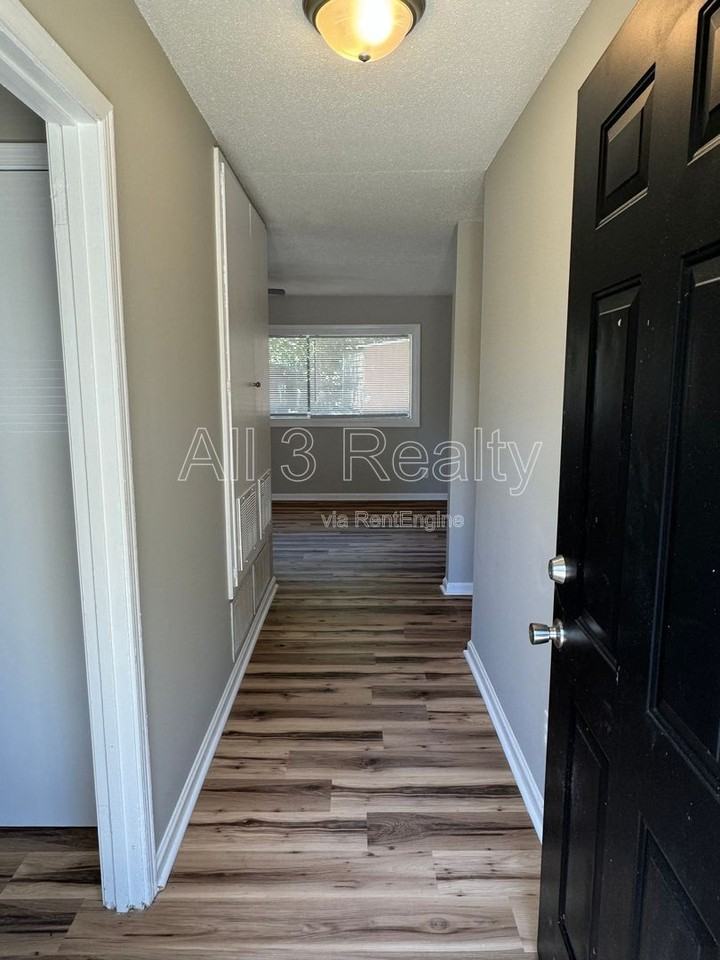 457 Mulligan Dr - Photo 4 of 25