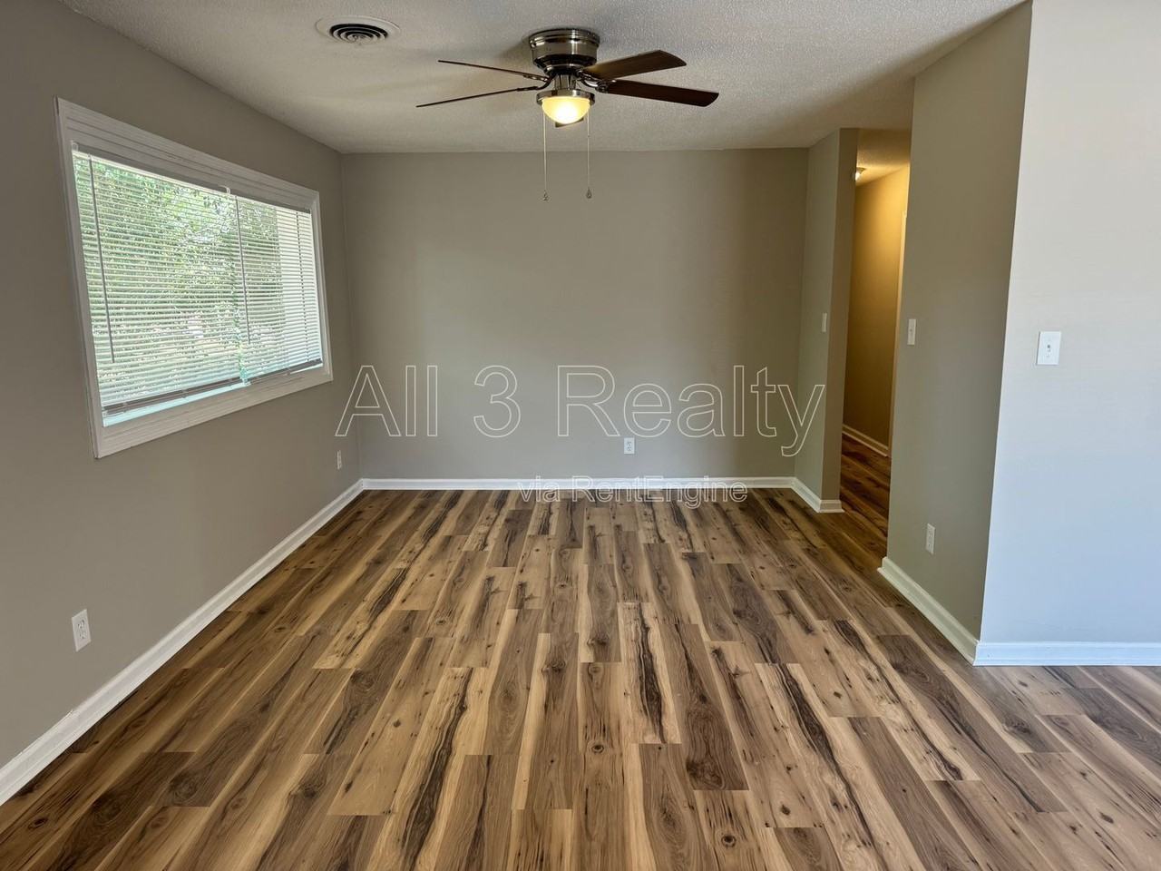 457 Mulligan Dr - Photo 7 of 25