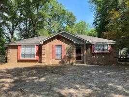 featured image of 348 Bent Tree Dr