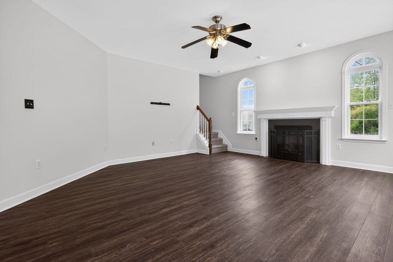6735 Pale Morning Ct - Photo 2 of 21