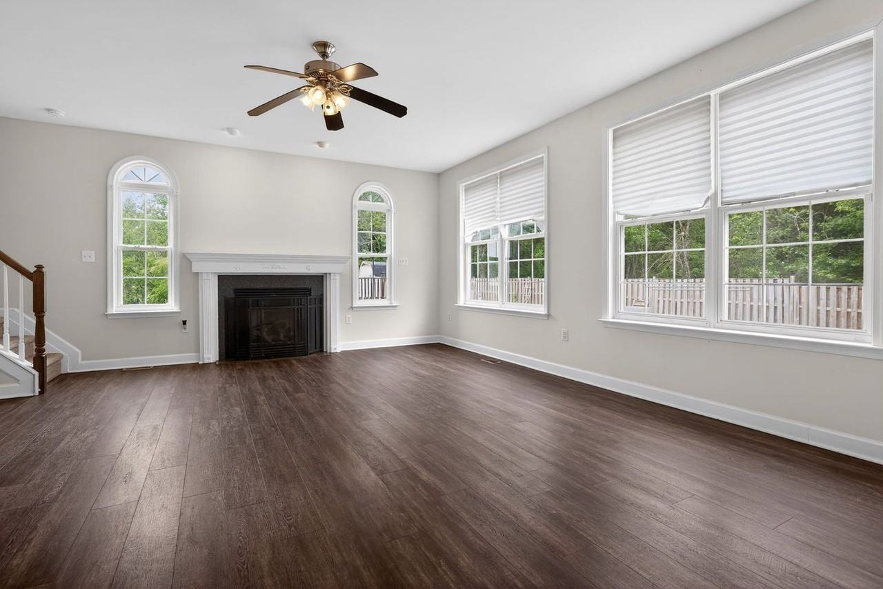 6735 Pale Morning Ct - Photo 3 of 21