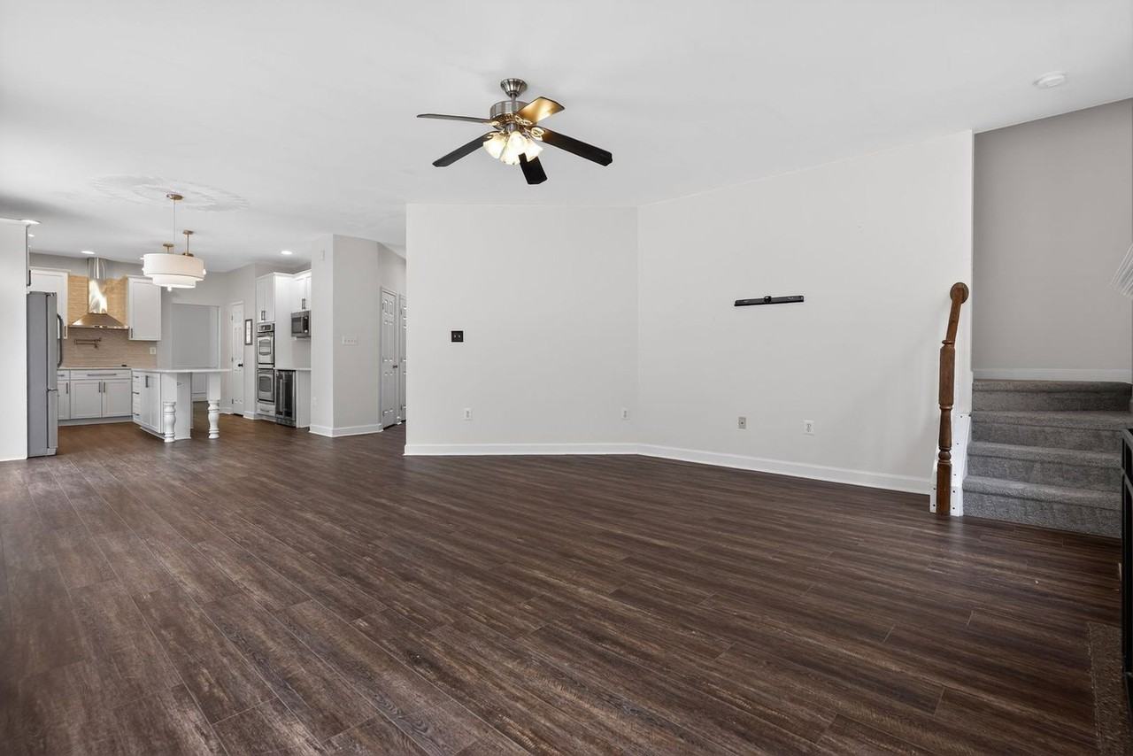 6735 Pale Morning Ct - Photo 5 of 21