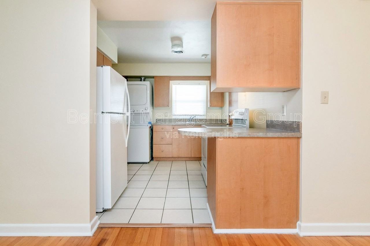 94 Columbia St #4 - Photo 5 of 15