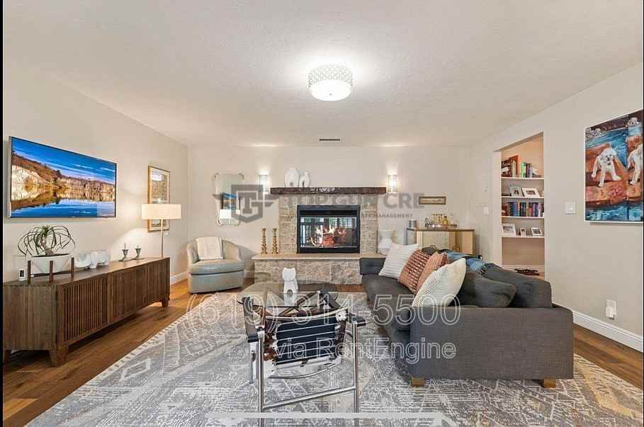 4228 Calavo Dr - Photo 7 of 21