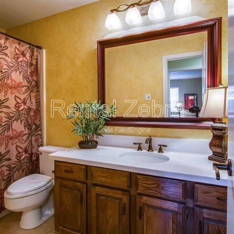 2214 Mediterranean Ave - Photo 4 of 11