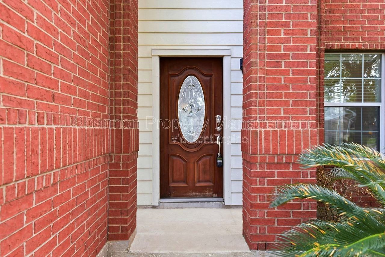 5342 Gibralter Pl - Photo 5 of 50