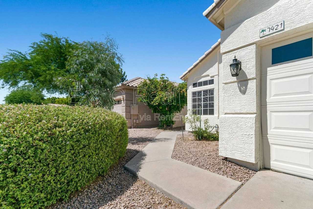 7421 S Kachina Dr - Photo 3 of 21