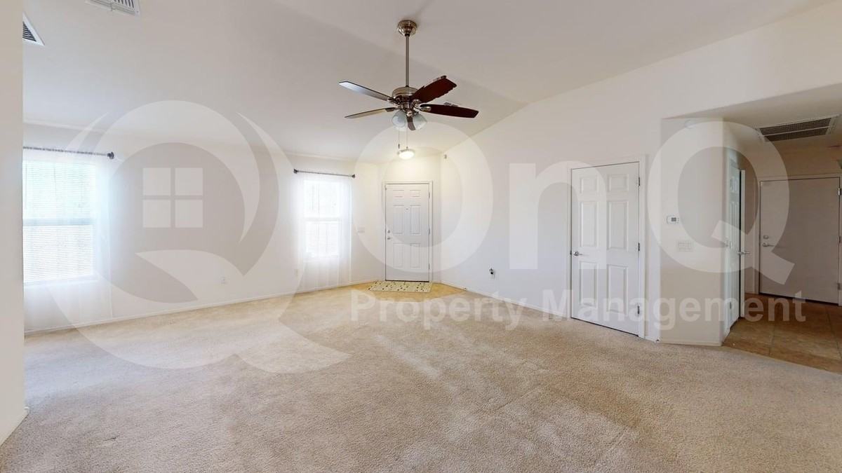 7996 S Nautilus Dr - Photo 4 of 15
