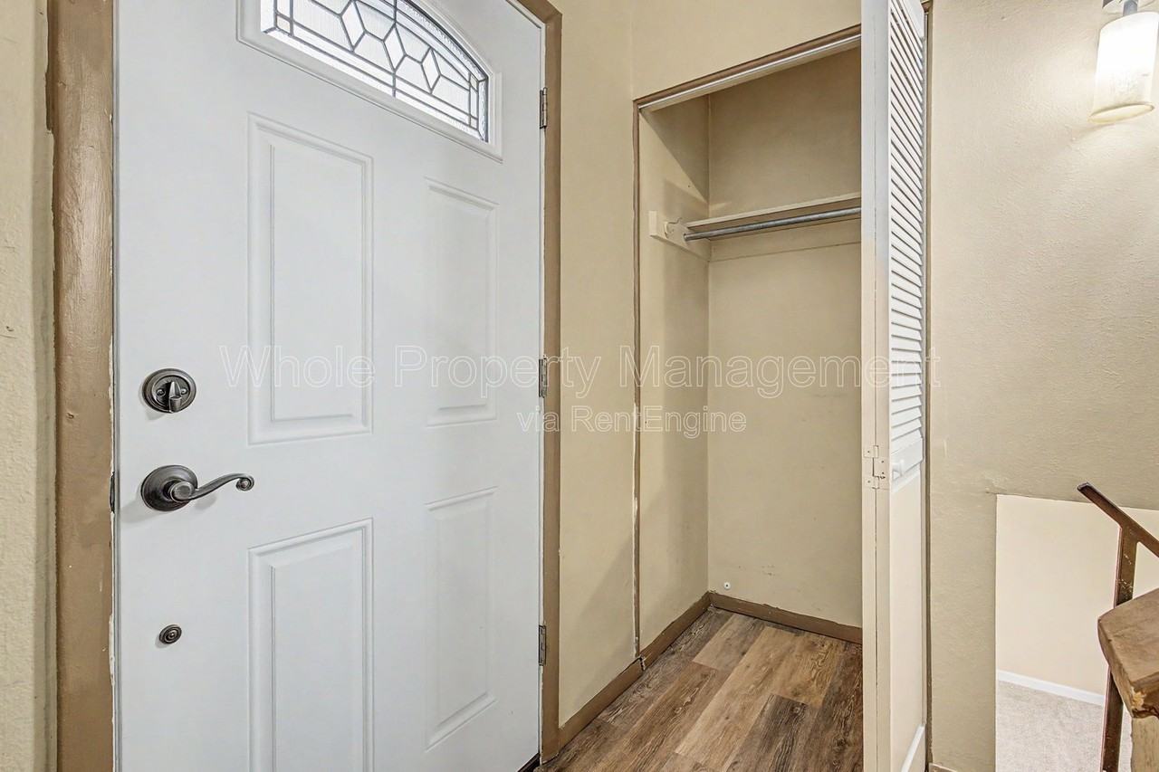 4204 Hoyt St - Photo 3 of 28