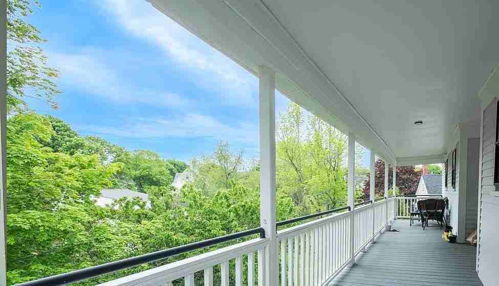134 South St #8 - Photo 3 of 12