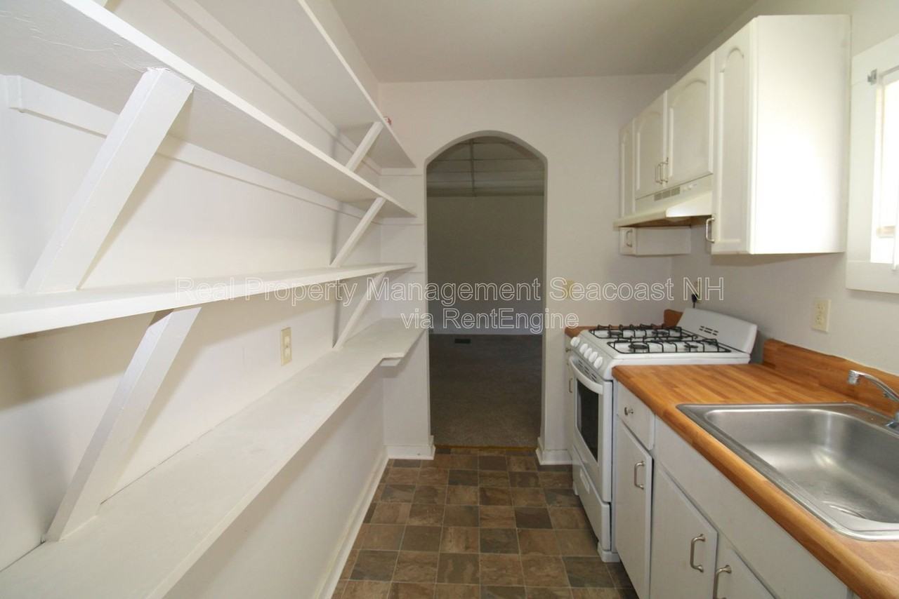 40 Grove St #2 - Photo 7 of 18