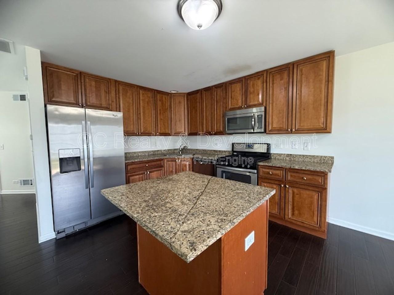 1062 Turin Dr - Photo 6 of 21
