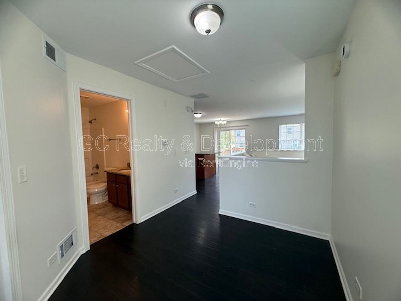 1062 Turin Dr - Photo 7 of 21