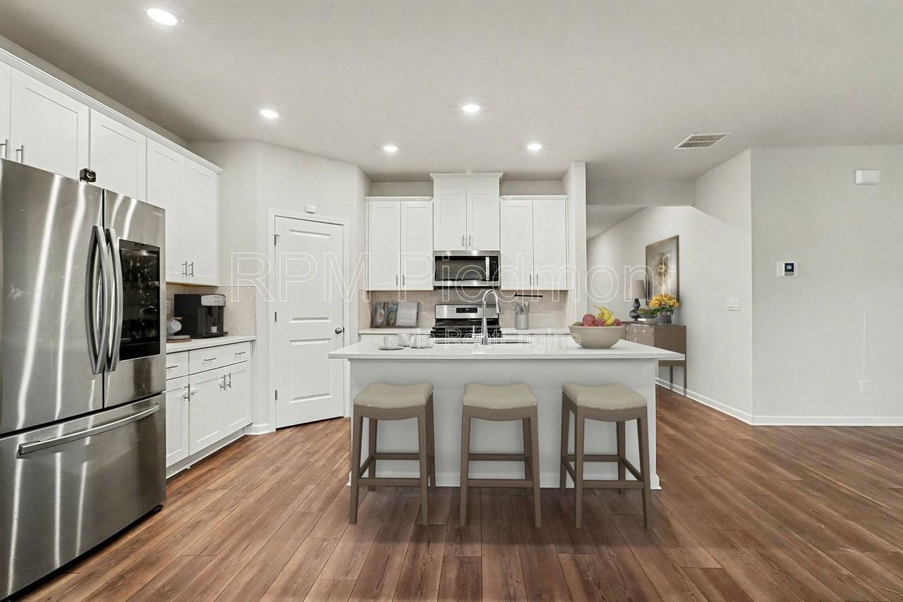 760 Sara Meadow Rd - Photo 3 of 44