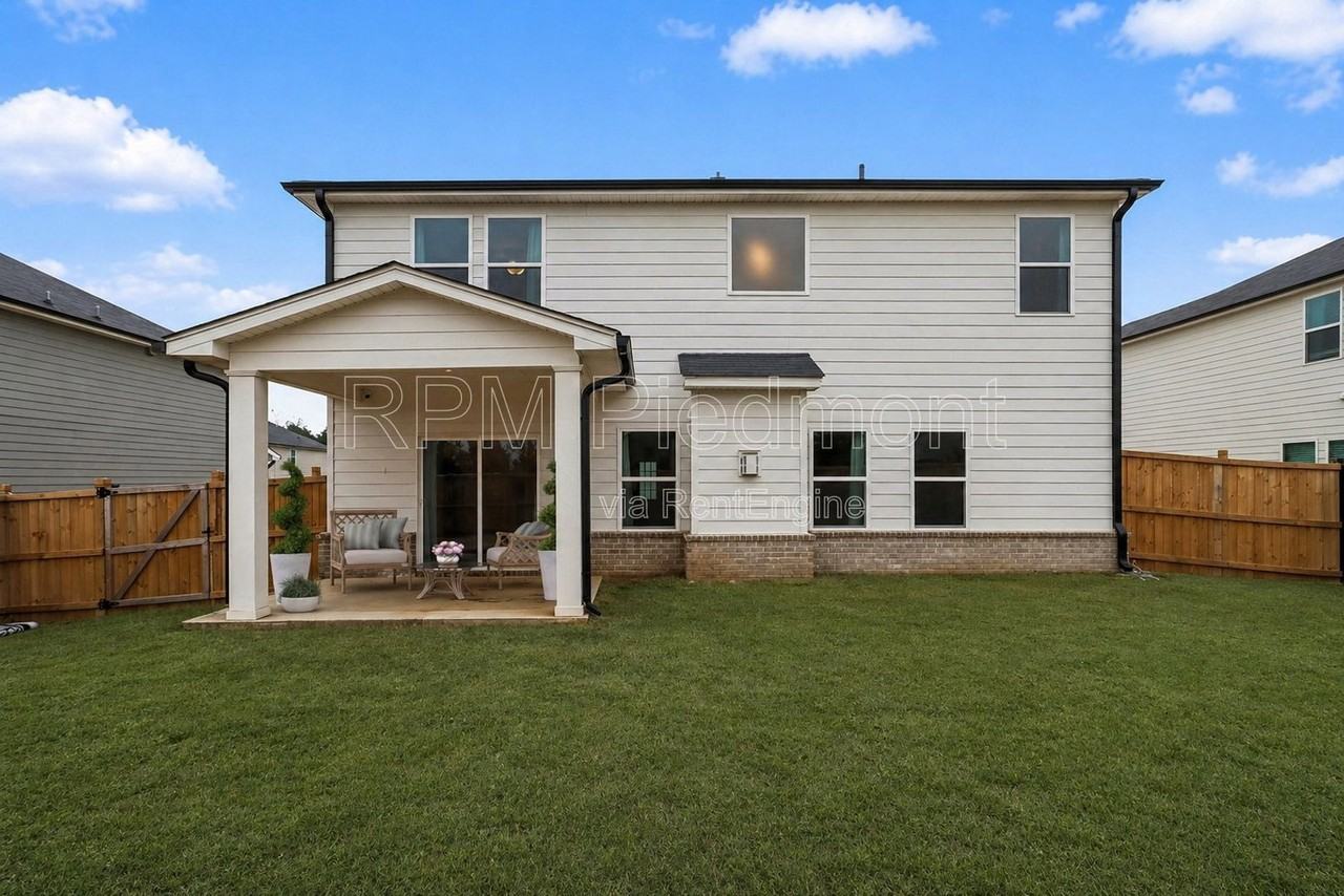 760 Sara Meadow Rd - Photo 6 of 44