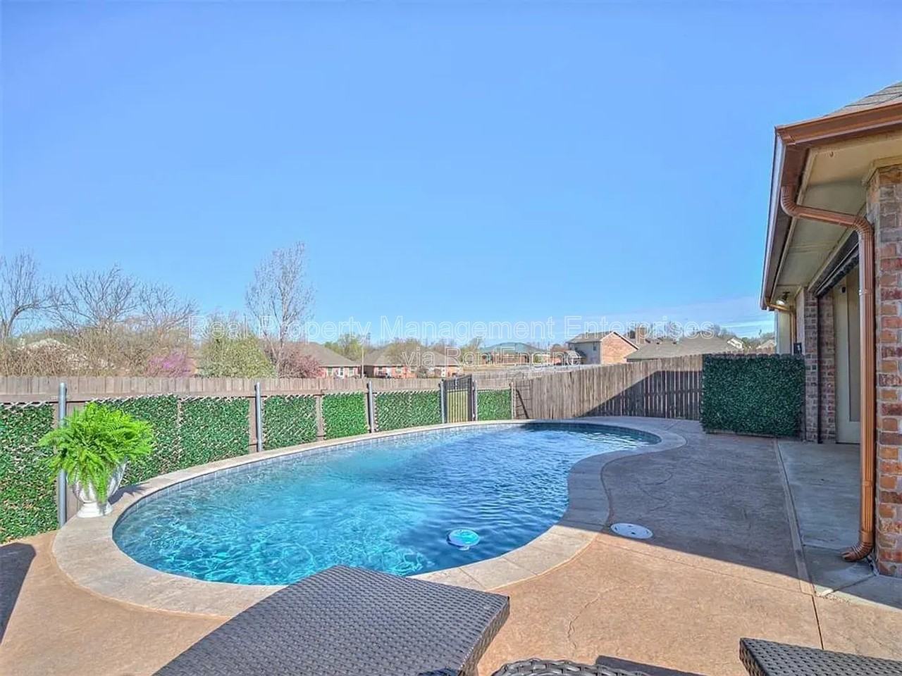 12109 Crystal Gardens Pl - Photo 5 of 8