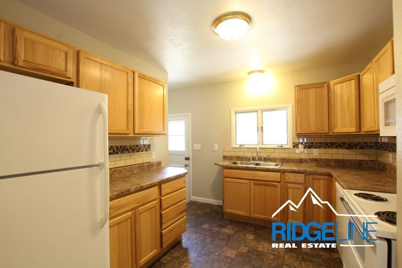 2820 2nd Ave S - Photo 3 of 17